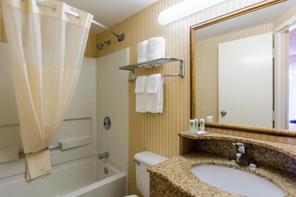 Quality Inn Manassas Exterior foto